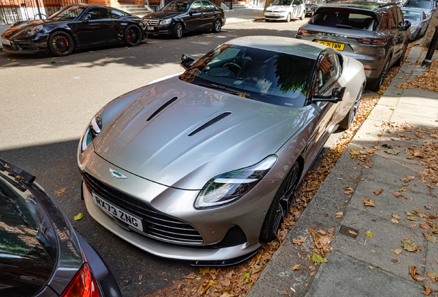 Aston Martin DB12