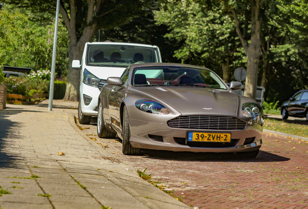 Aston Martin DB9
