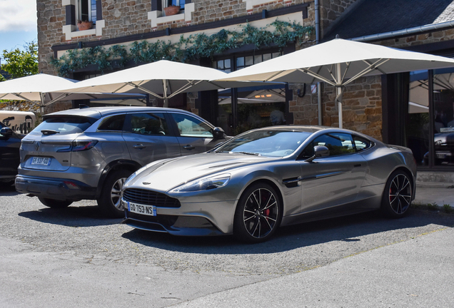 Aston Martin Vanquish 2013