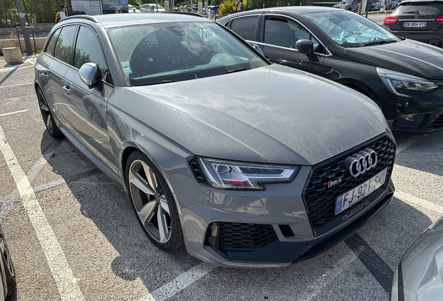 Audi RS4 Avant B9