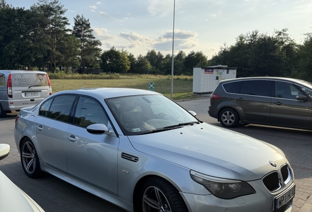BMW M5 E60 2005