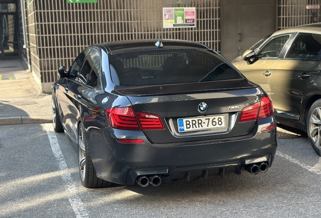 BMW M5 F10 2011