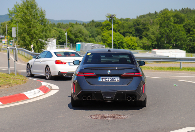 BMW M5 G90