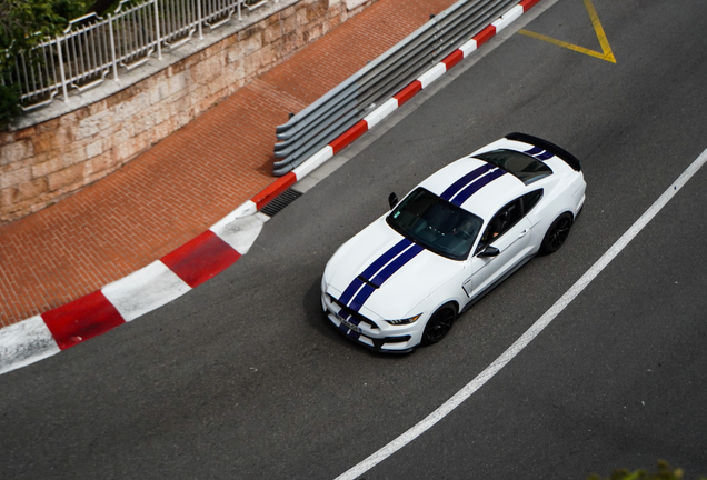 Ford Mustang Shelby GT350 2015