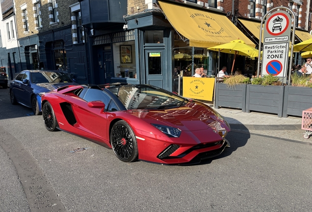 Lamborghini Aventador S LP740-4 Roadster