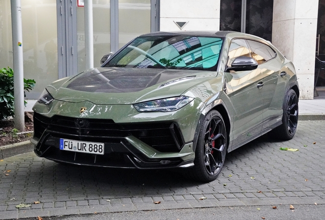 Lamborghini Urus Performante