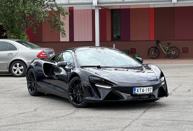 McLaren Artura Spider
