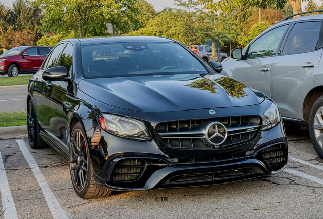 Mercedes-AMG E 63 S W213