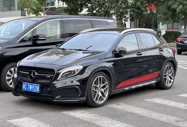 Mercedes-AMG GLA 45 X156