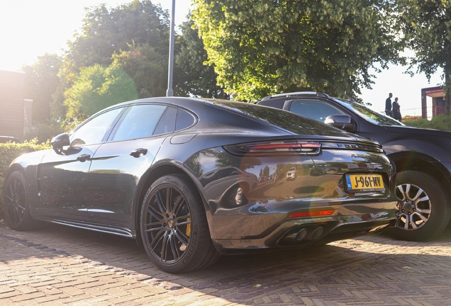 Porsche 971 Panamera Turbo S E-Hybrid