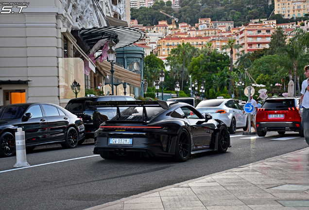 Porsche 992 GT3 RS Weissach Package