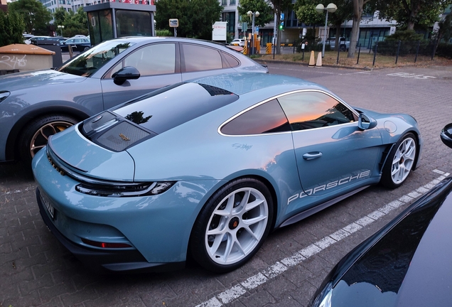 Porsche 992 S/T