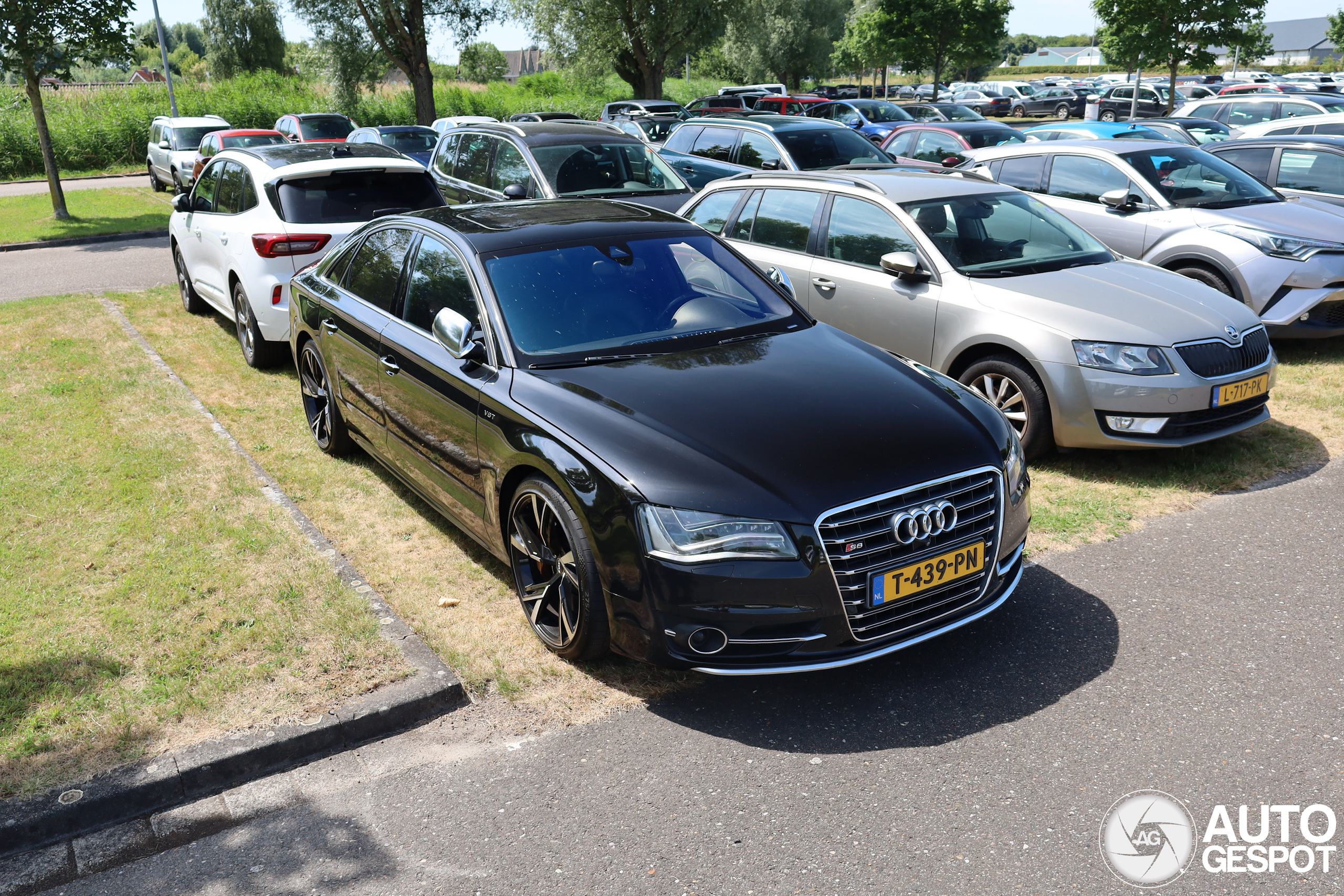 Audi S8 D4