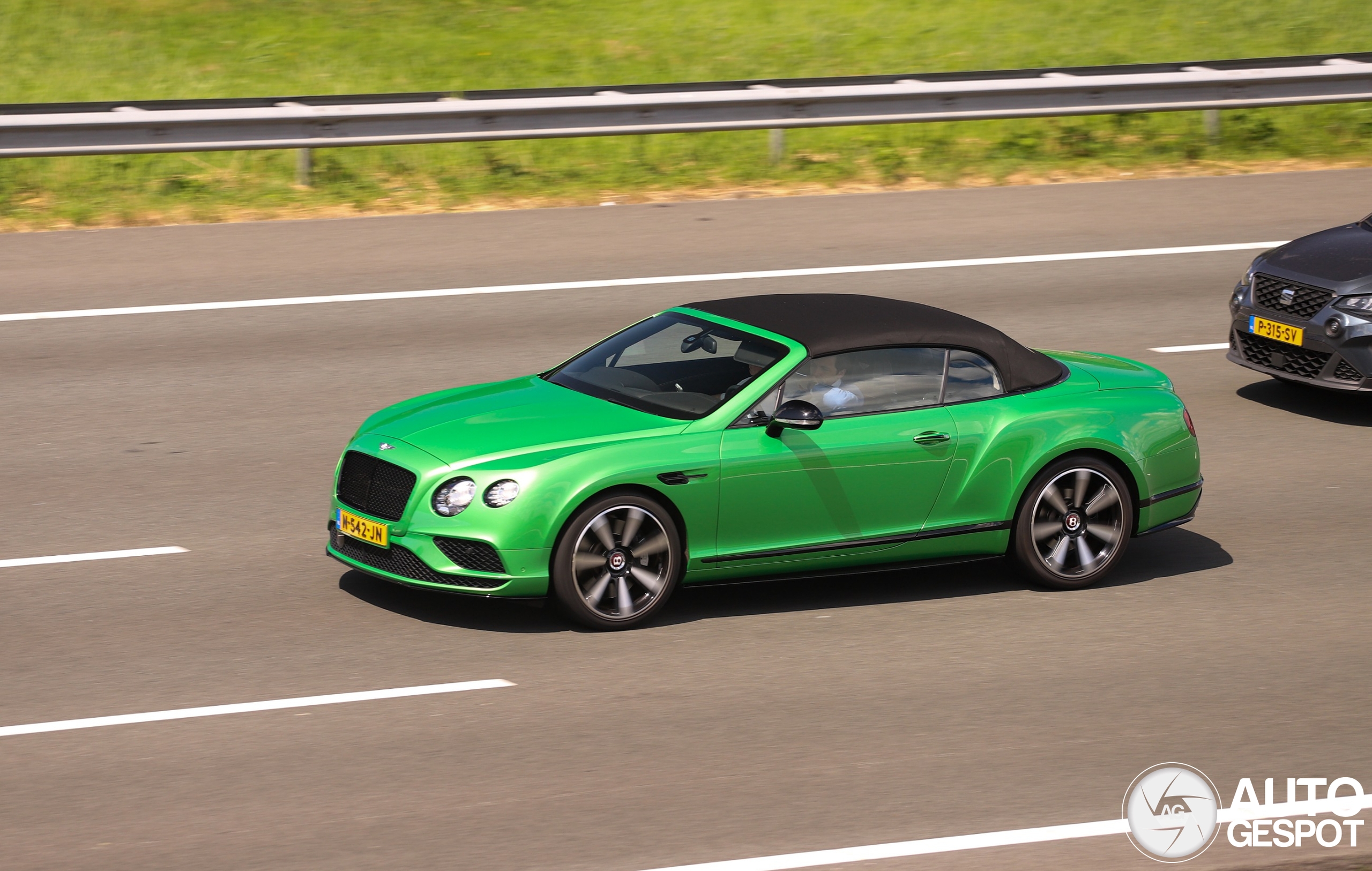 Bentley Continental GTC V8 S 2016