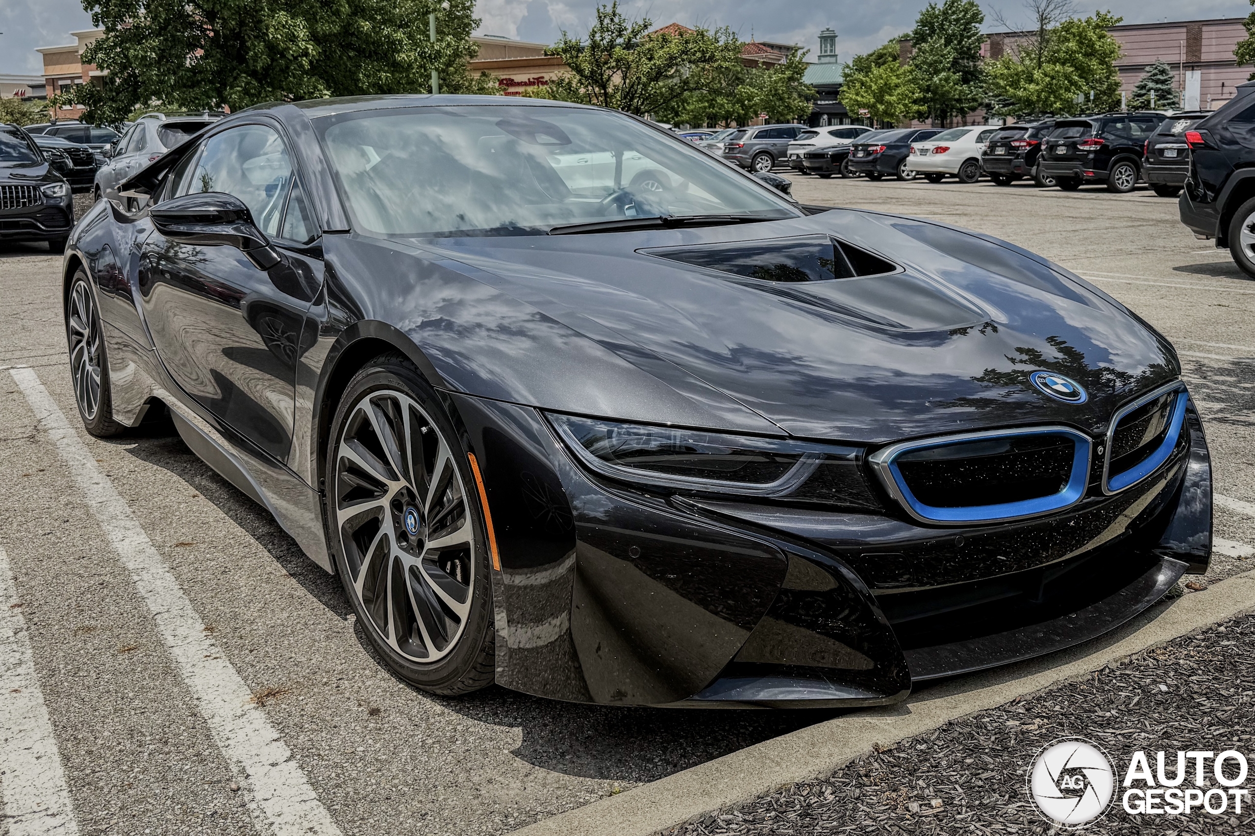BMW i8