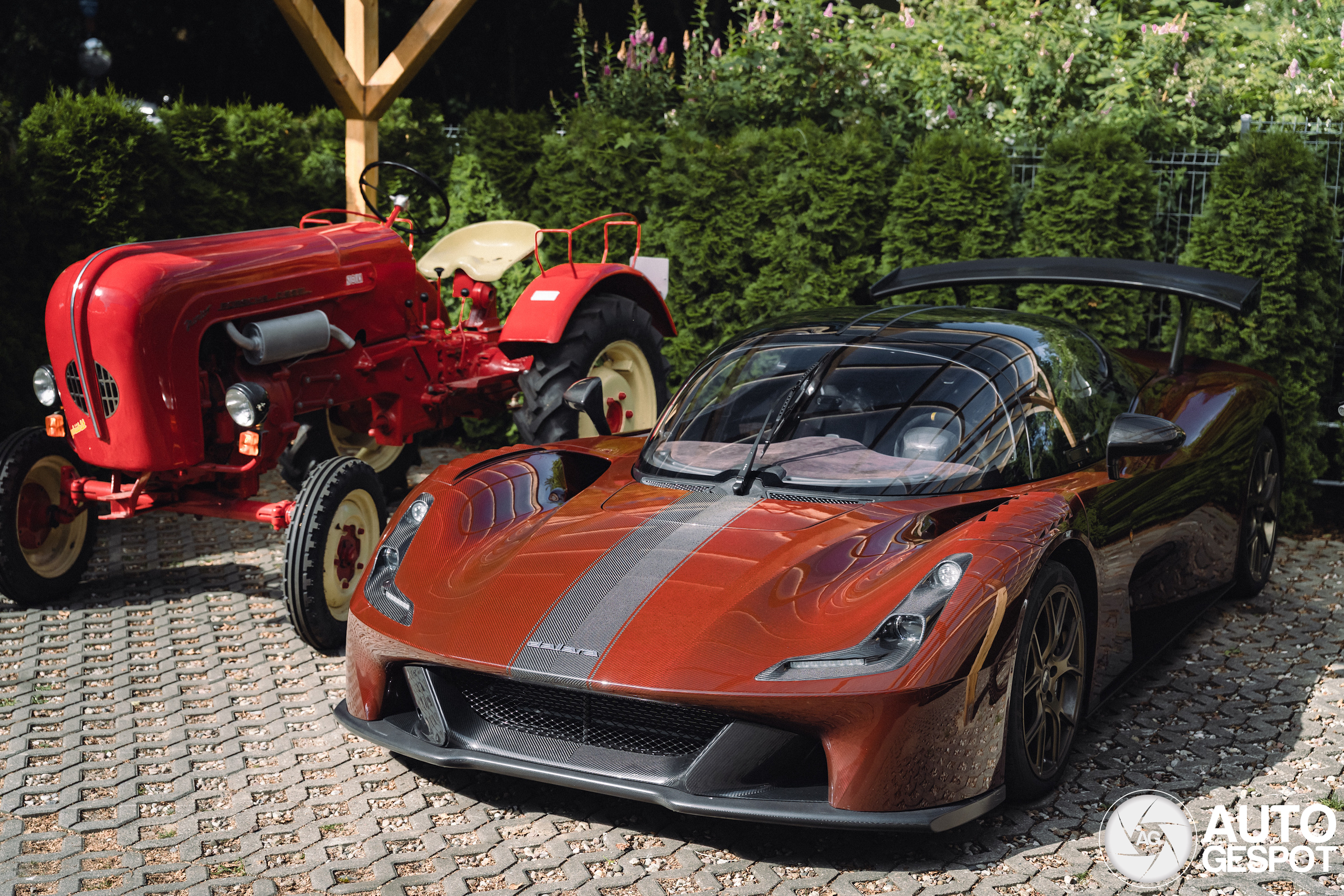 Dallara Stradale Carbon Series