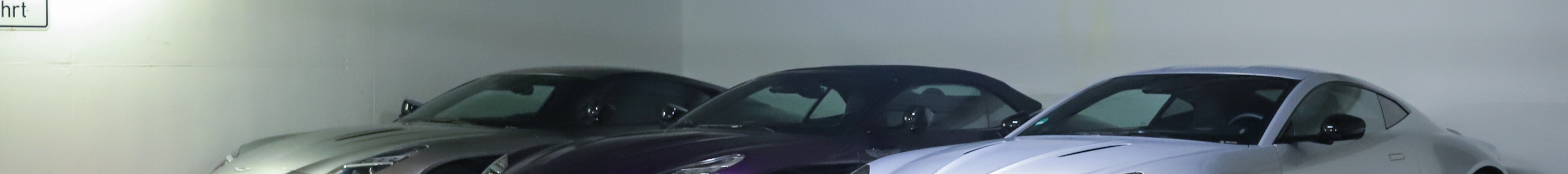 Aston Martin DB12 Volante