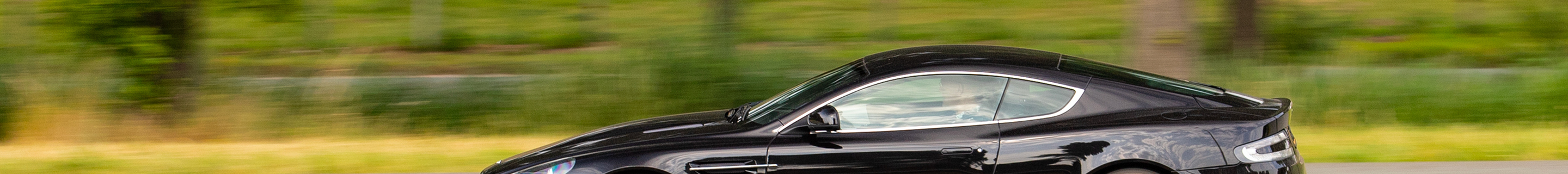 Aston Martin DB9