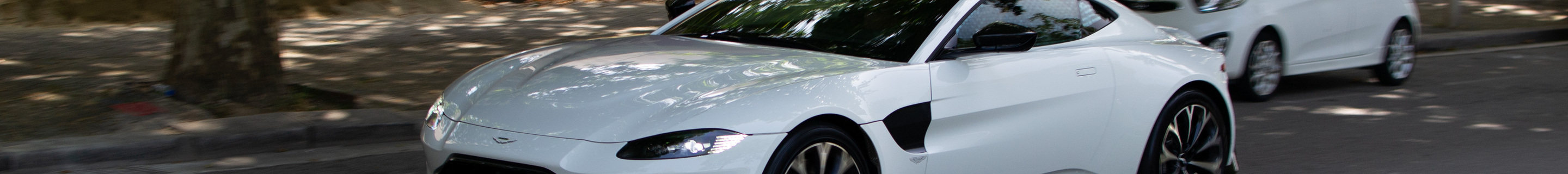 Aston Martin V8 Vantage 2018