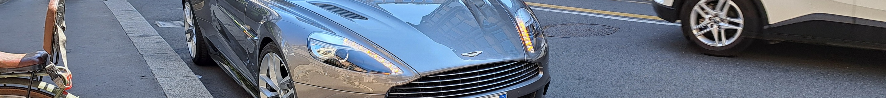 Aston Martin Vanquish Volante