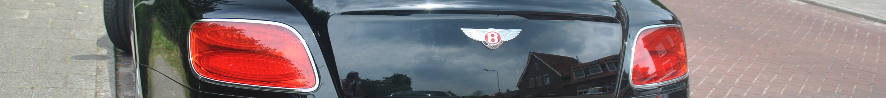 Bentley Continental GTC V8