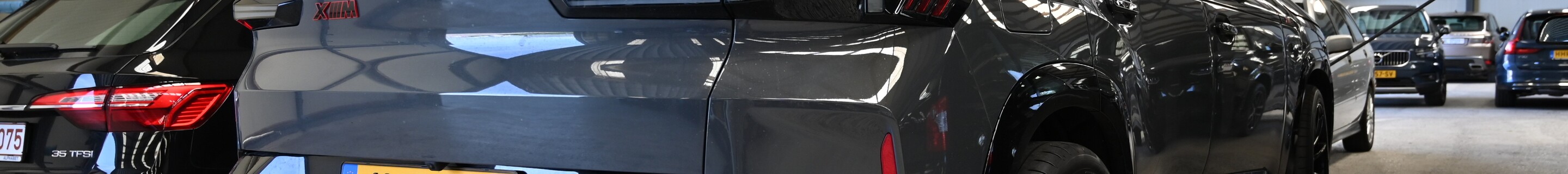 BMW XM G09 Label Red Larte Design