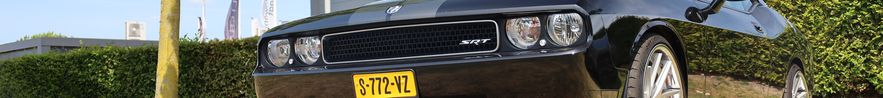 Dodge Challenger SRT-8