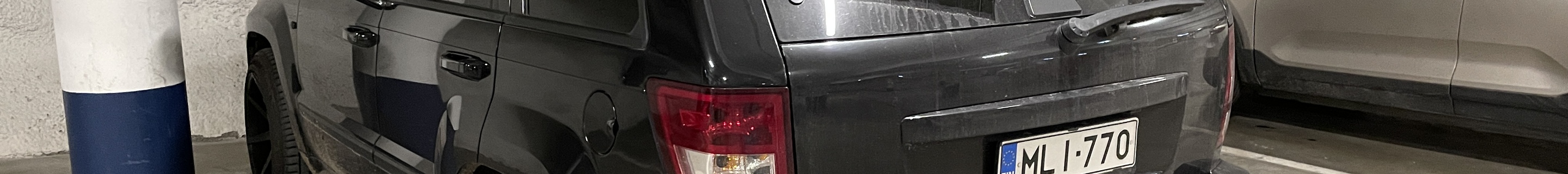 Jeep Grand Cherokee SRT-8 2005