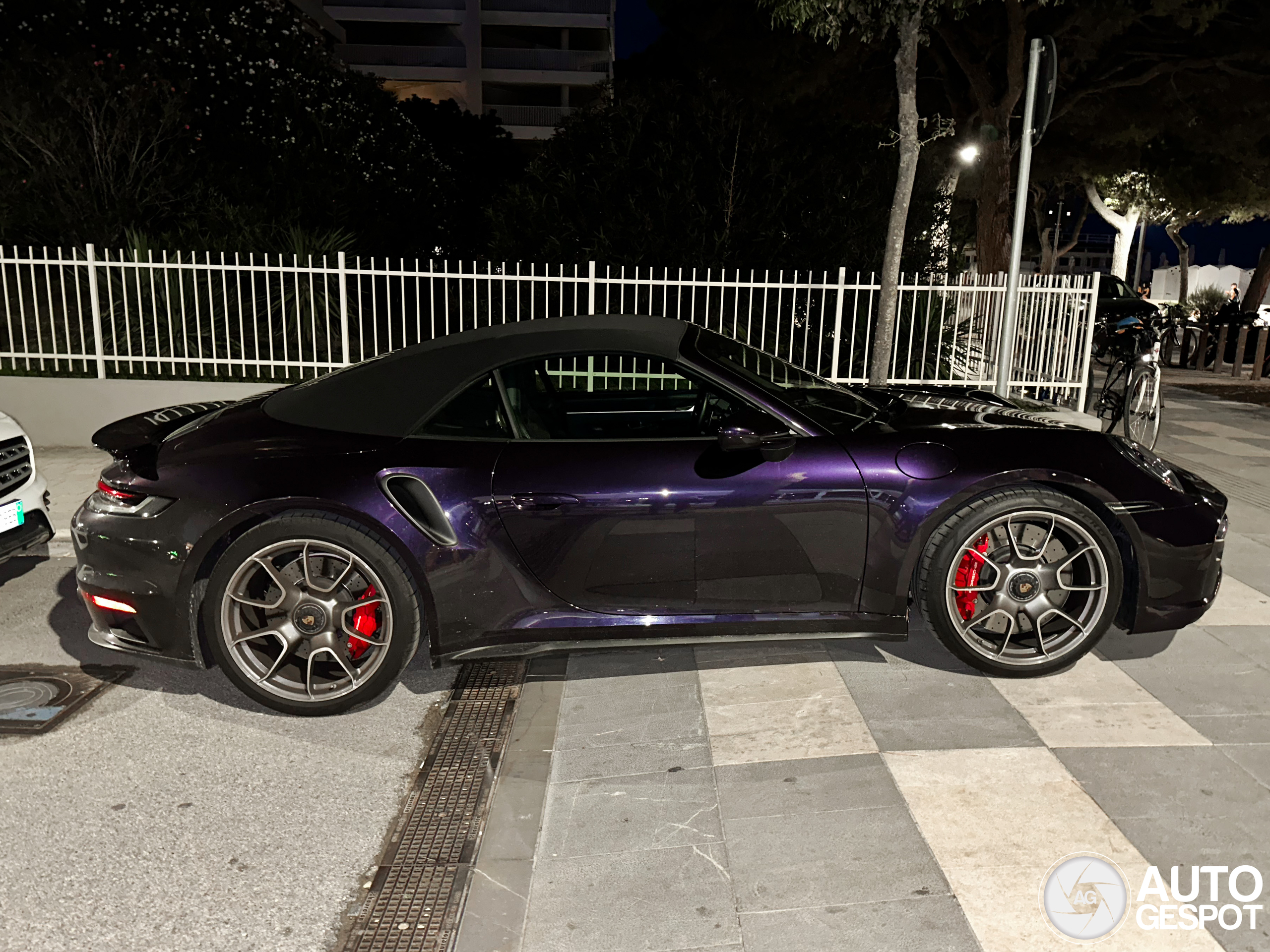 Porsche 992 Turbo Cabriolet