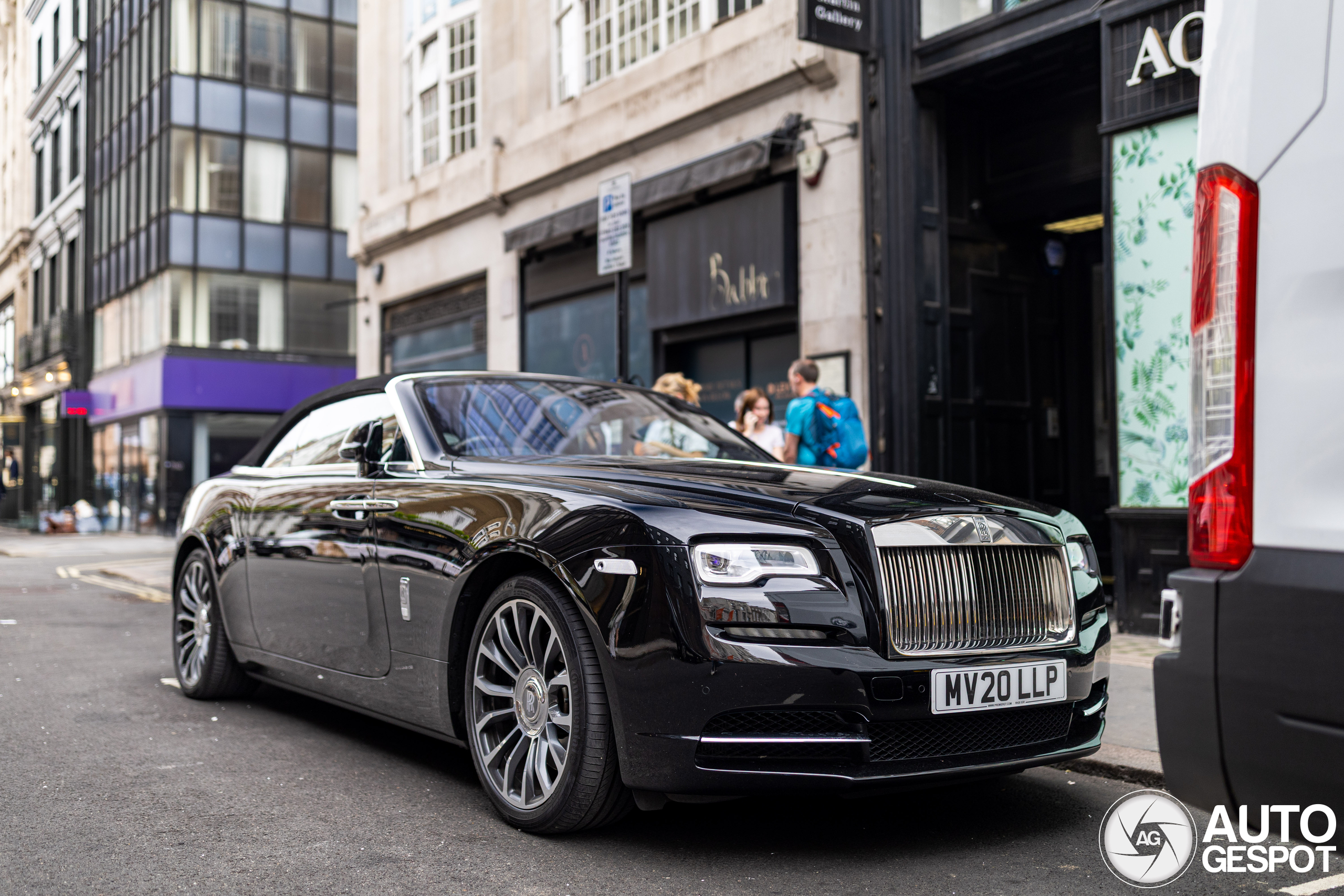 Rolls-Royce Dawn