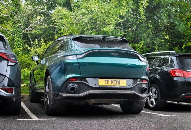 Aston Martin DBX