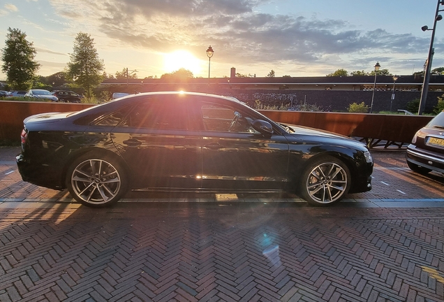 Audi S8 D4 Plus