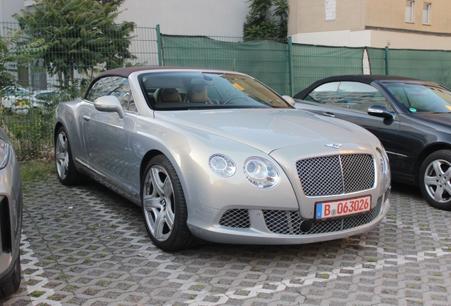 Bentley Continental GTC 2012