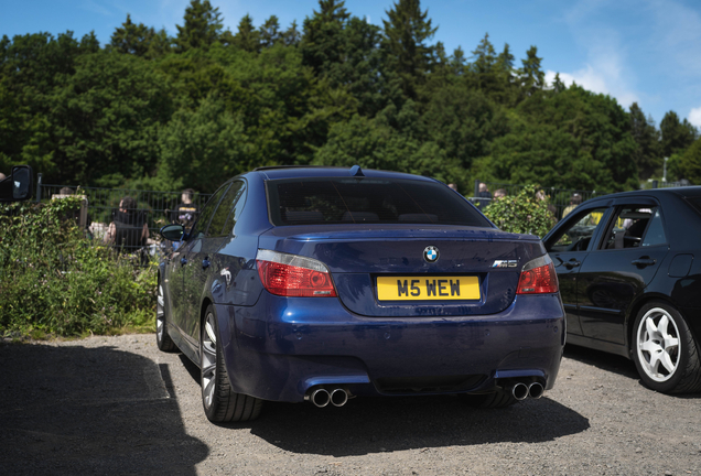 BMW M5 E60 2005