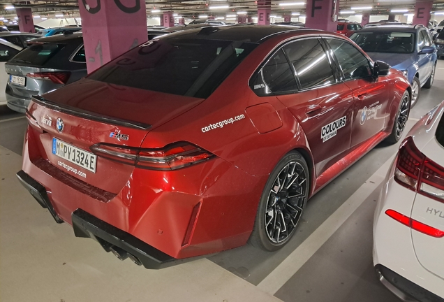 BMW M5 G90