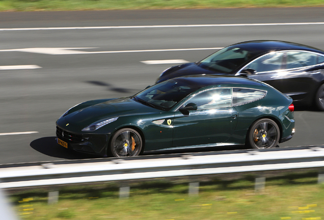Ferrari FF