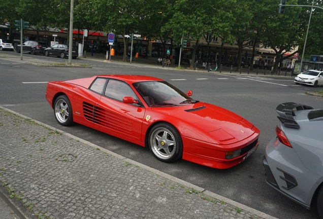 Ferrari Testarossa