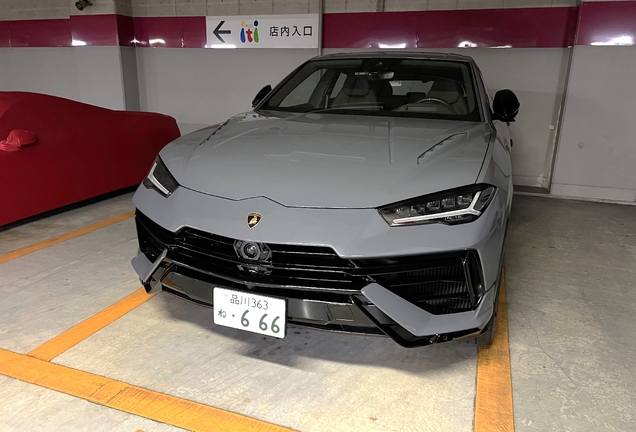 Lamborghini Urus S