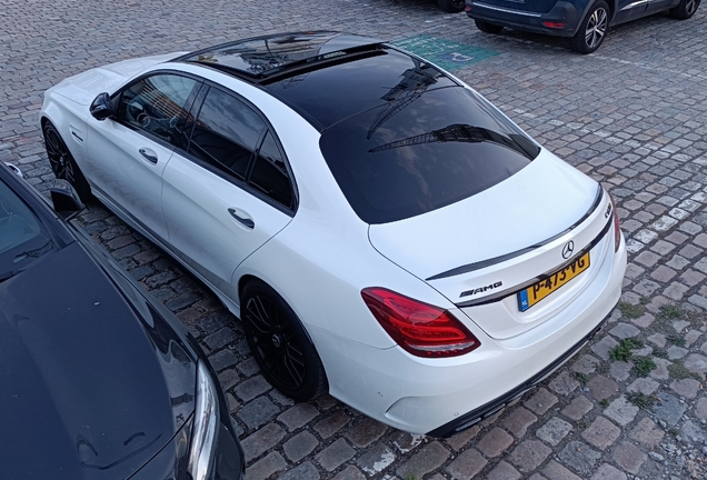 Mercedes-AMG C 63 S W205