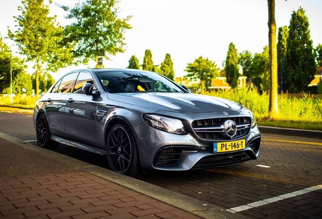 Mercedes-AMG E 63 S W213