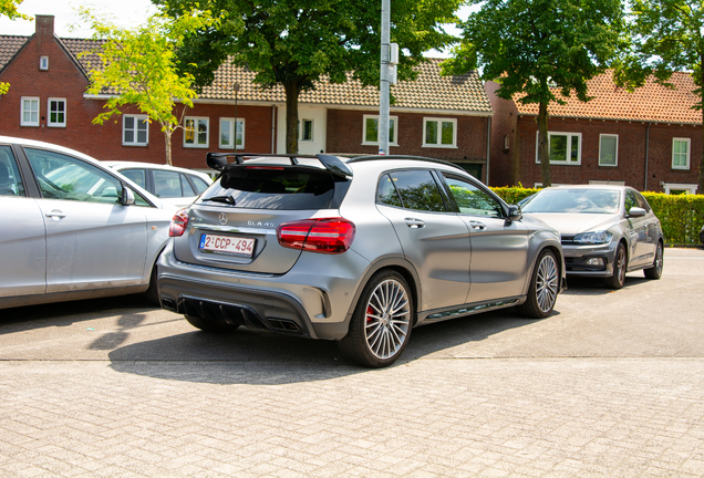 Mercedes-AMG GLA 45 X156 2017