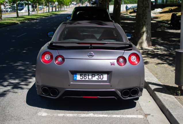 Nissan GT-R 2011