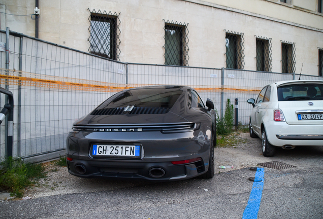 Porsche 992 Carrera 4S