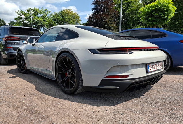 Porsche 992 GT3 Touring