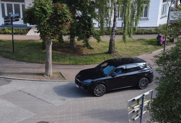 Porsche 9YA Cayenne Turbo E-Hybrid