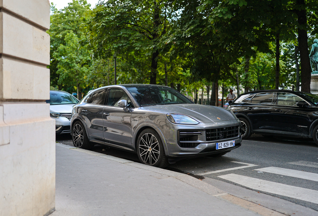Porsche Cayenne Coupé Turbo E-Hybrid