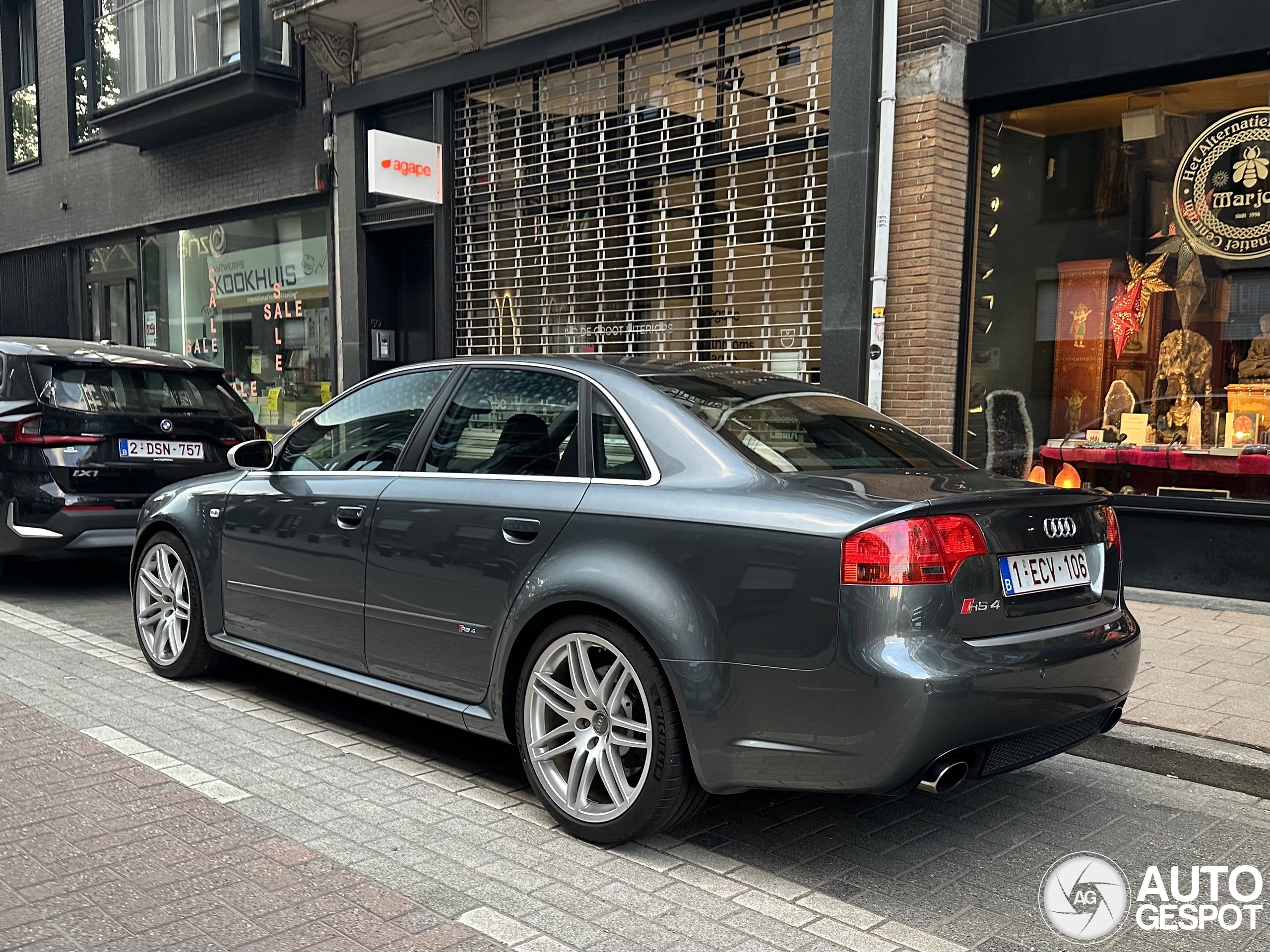 Audi RS4 Sedan