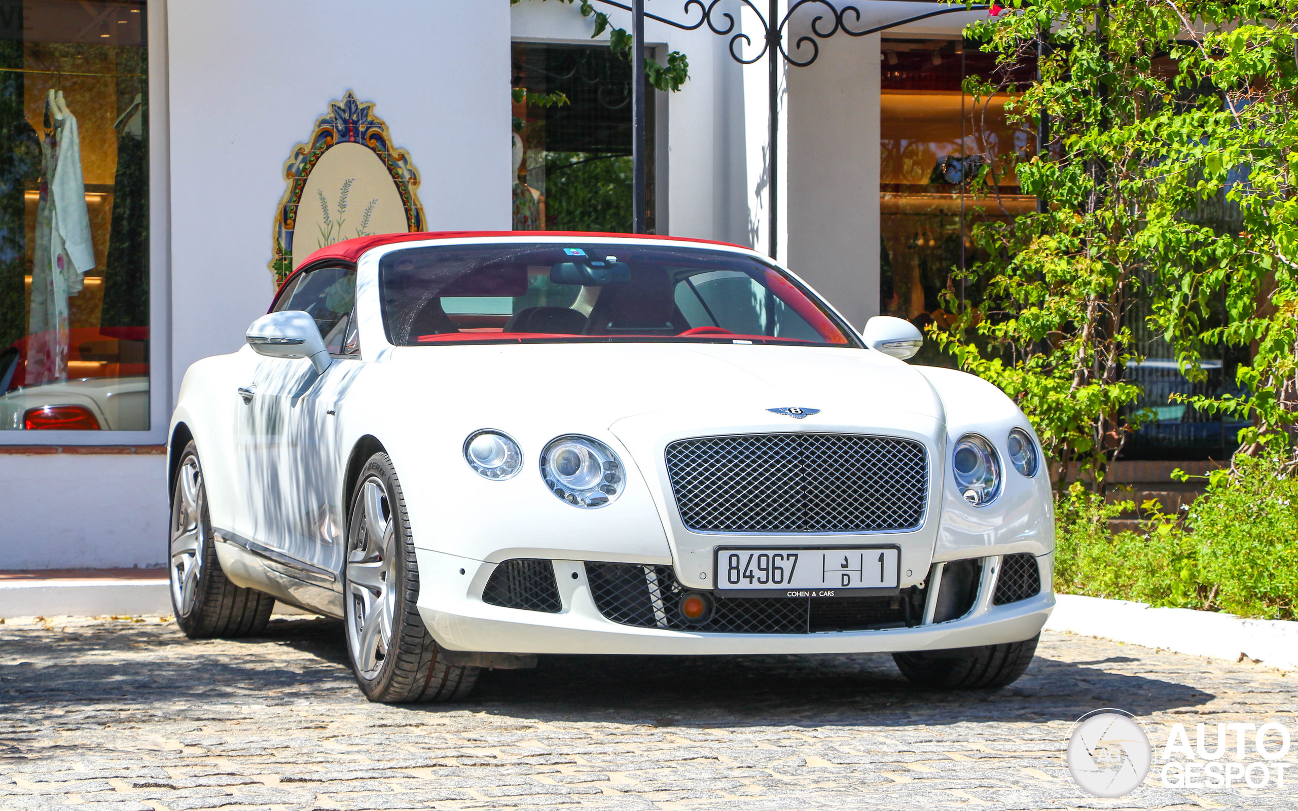 Bentley Continental GTC 2012