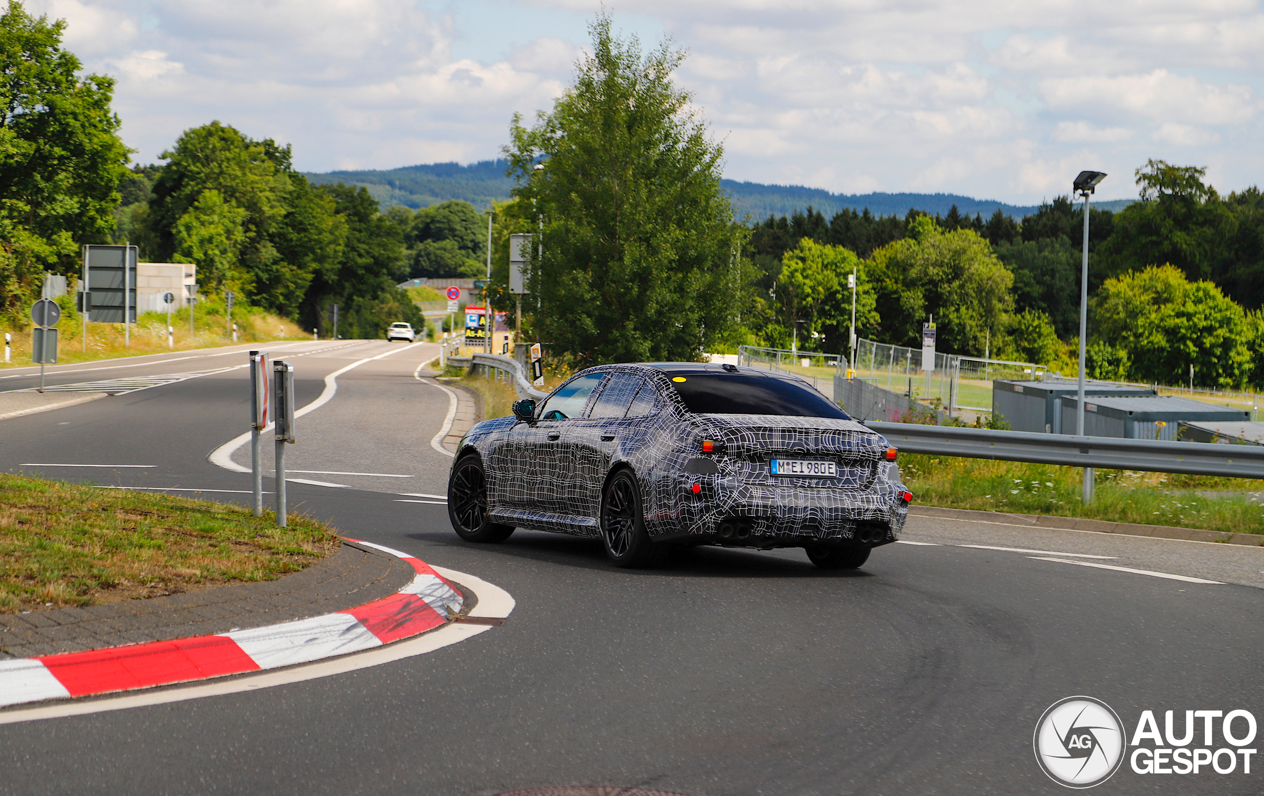 BMW M5 G90 2026