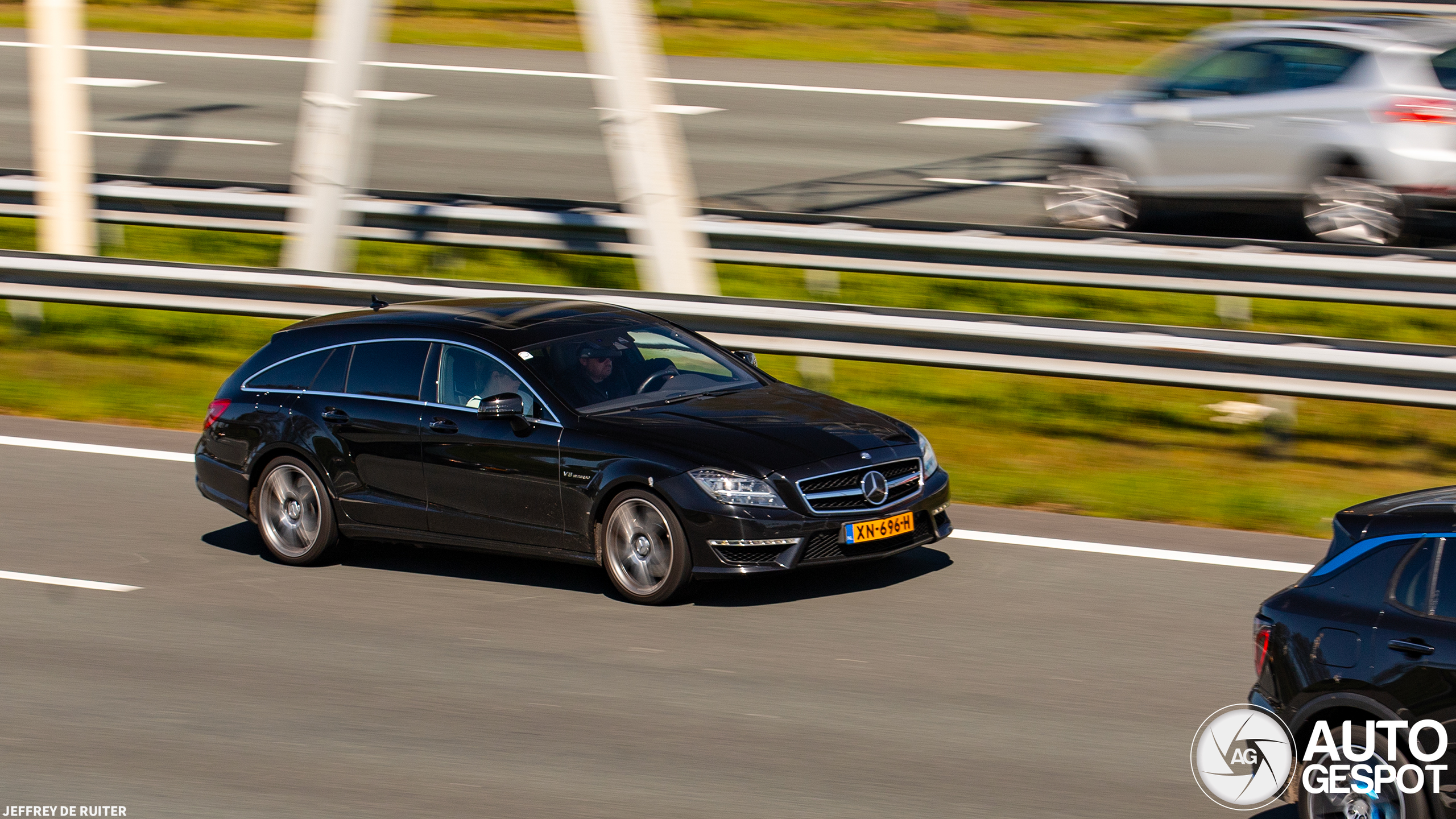 Mercedes-Benz CLS 63 AMG X218 Shooting Brake